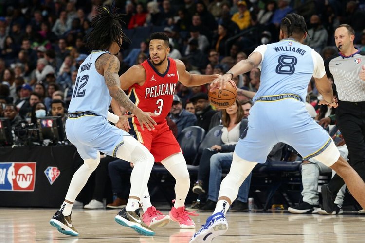 中表现出色 中表现出色